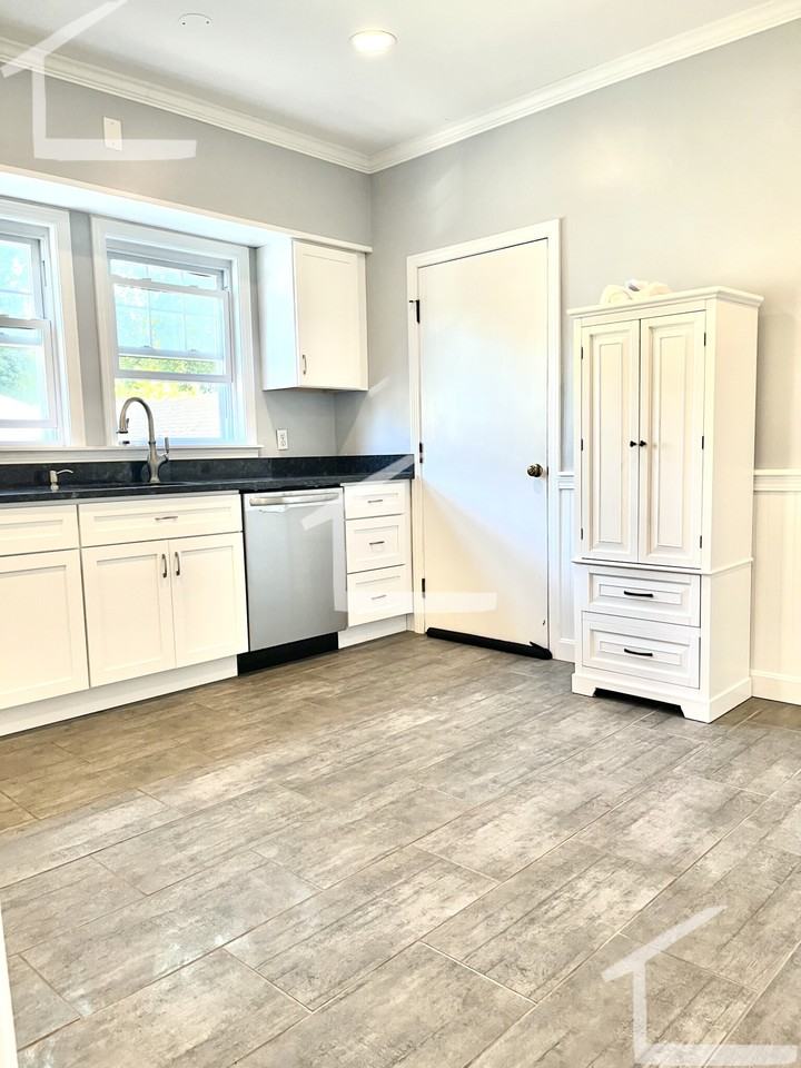 41 N Crescent Circuit #2