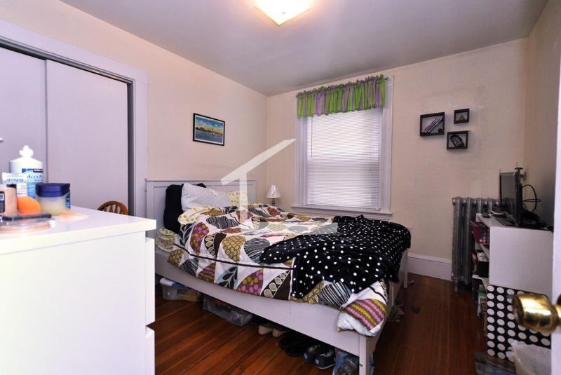 32 Linden St #4 - Photo 2 of 10