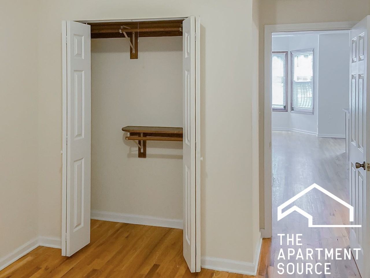 2525 N Lincoln Ave #D2 - Photo 6 of 15