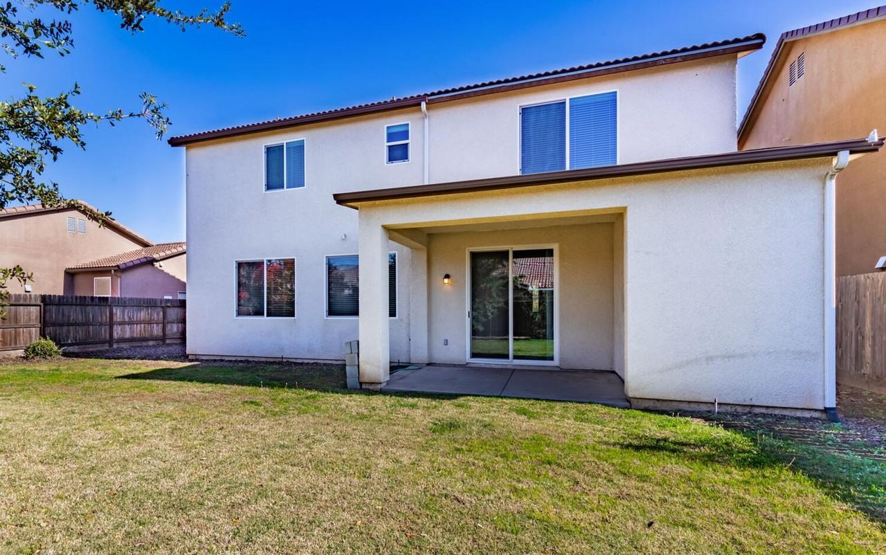 788 Blackwood Ave - Photo 3 of 36