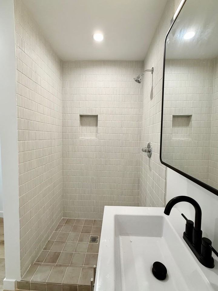 1021 1021 Venice Blvd & 1454 Toberman Street - Photo 4 of 15