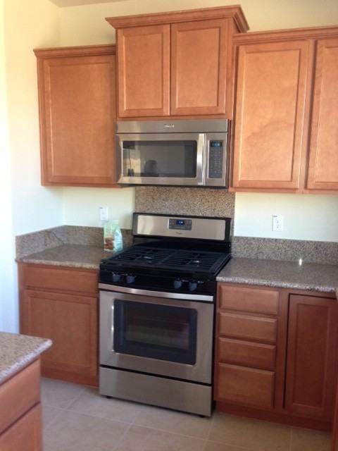 494 Shannon Way - Photo 3 of 15