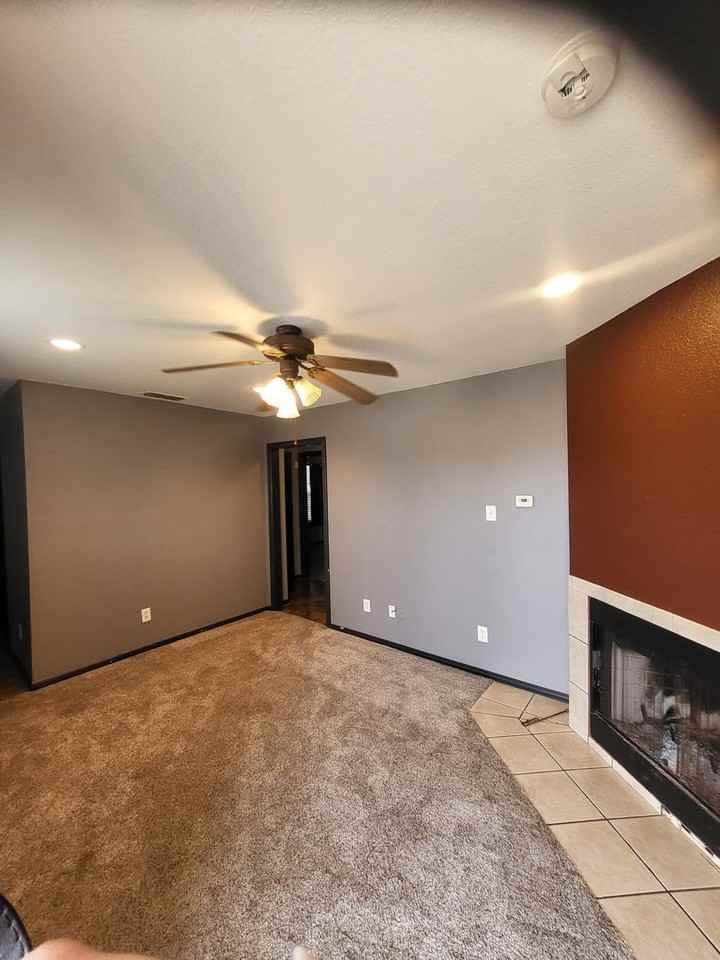 2649 Berryhill Dr - Photo 2 of 11