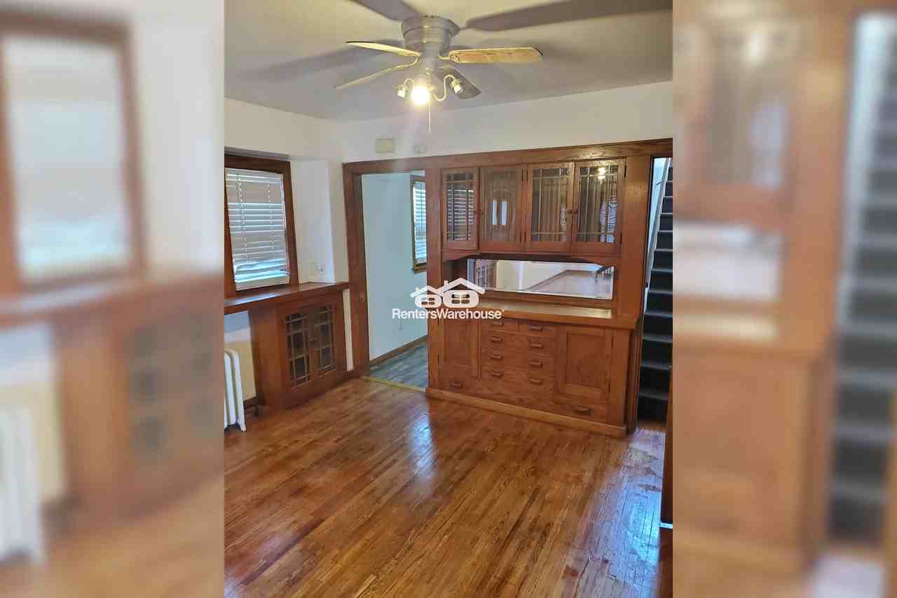 3123 Morgan Ave N - Photo 3 of 16