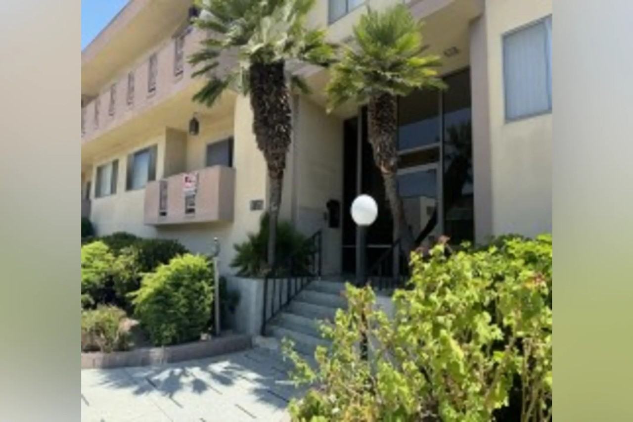 6720 Springpark Ave - Photo 2 of 32