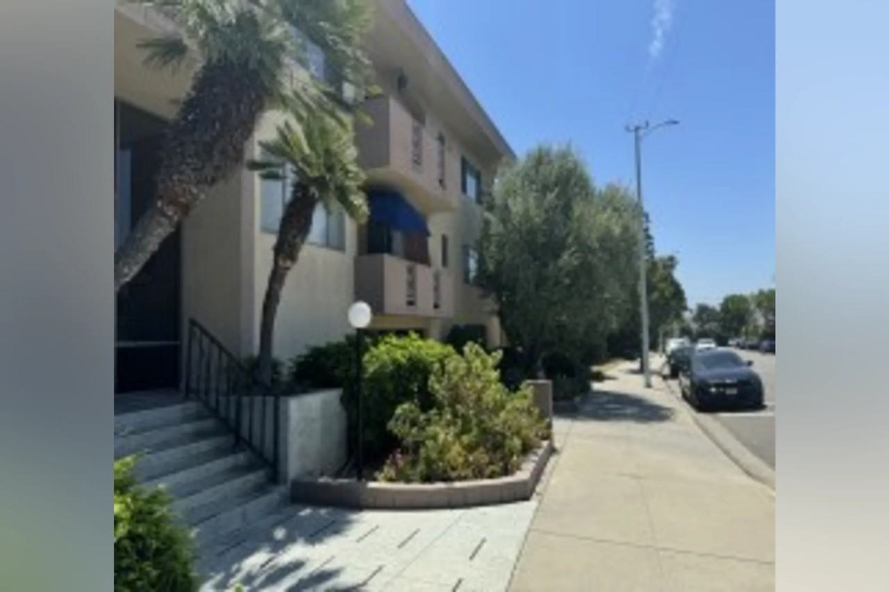 6720 Springpark Ave - Photo 3 of 32