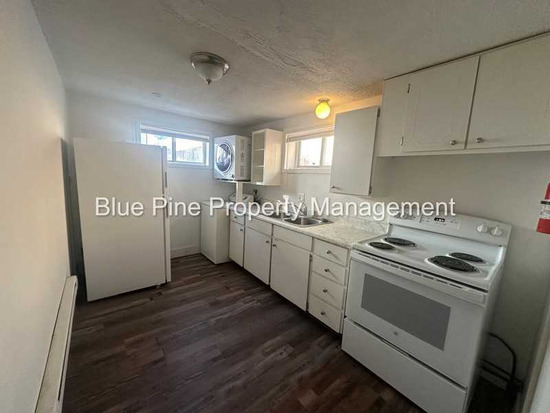 654 N Boulevard #1 - Photo 4 of 9