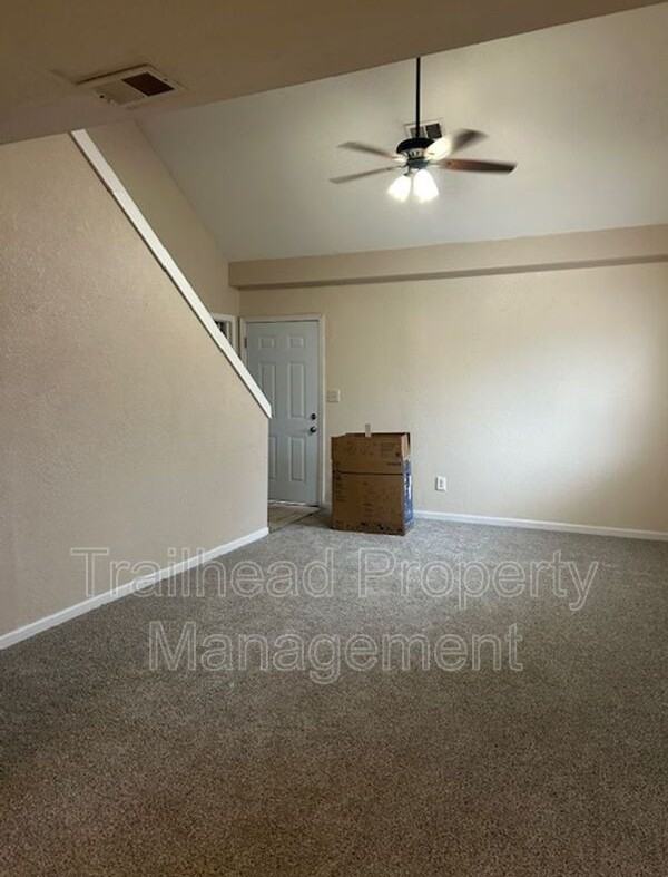 3712 E 9th St - Photo 2 of 20