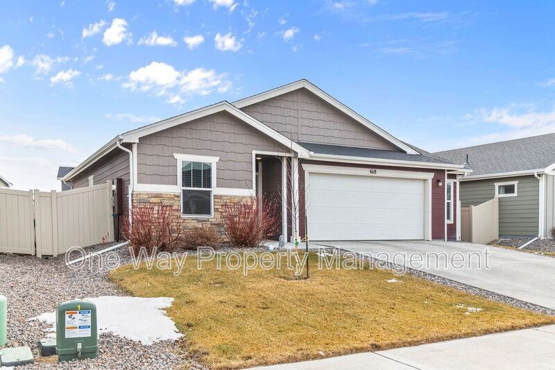 618 Overland Trl - Photo 2 of 18