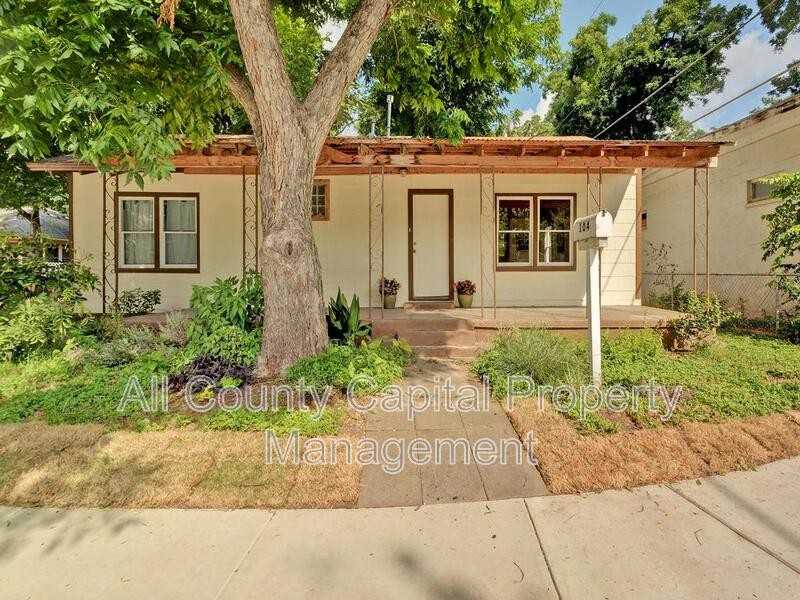 104 San Saba St - Photo 2 of 29