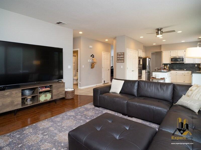 4012 Melrose Ct - Photo 5 of 26