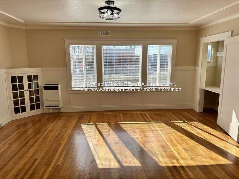 784 61st St - Photo 3 of 19