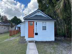 922 La Salle Ave - Photo 1 of 1