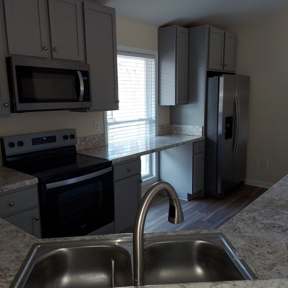 6513 Deermont Ct - Photo 3 of 23