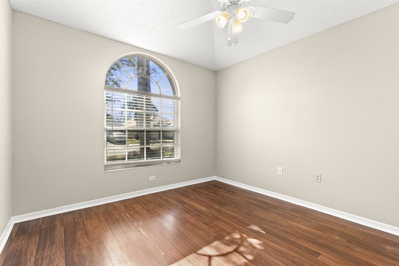 10264 Oasis Palm Dr - Photo 5 of 24