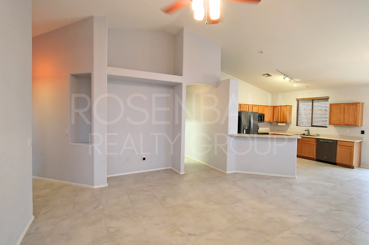 6261 S Mesa Vista Dr - Photo 3 of 21