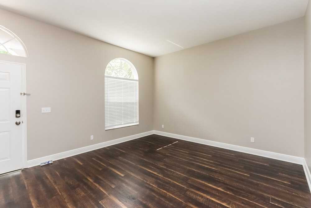 2514 Allwood Ave - Photo 4 of 16