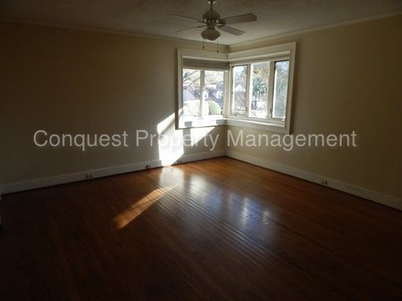 1901 S Chilton Ave - Photo 2 of 29