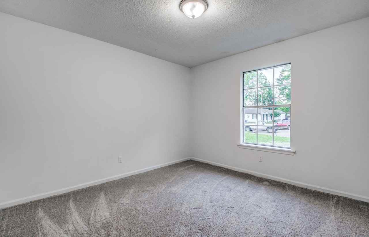2735 Brentwood Cv - Photo 7 of 11