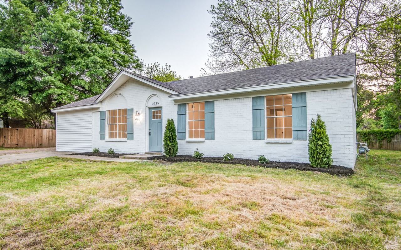 2735 Brentwood Cv - Photo 2 of 11