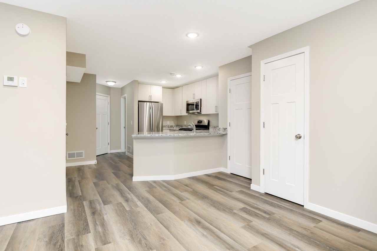 6028 Manchester Ave Ne - Photo 2 of 24