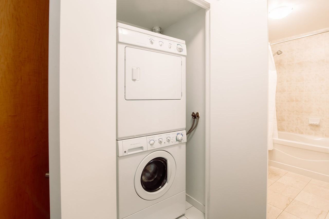 50 Bay St #1025672P - Photo 5 of 10