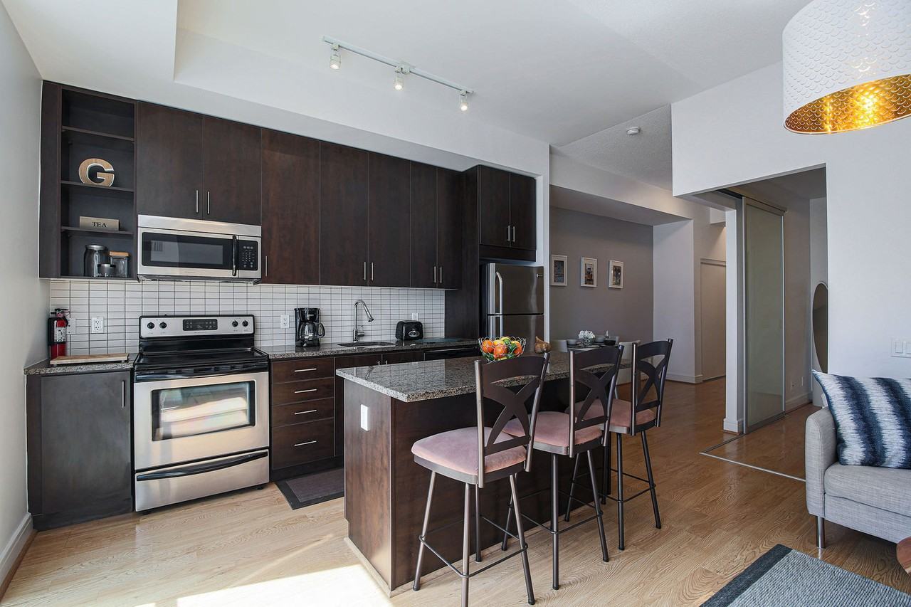 333 Adelaide Street East - Photo 2 of 37