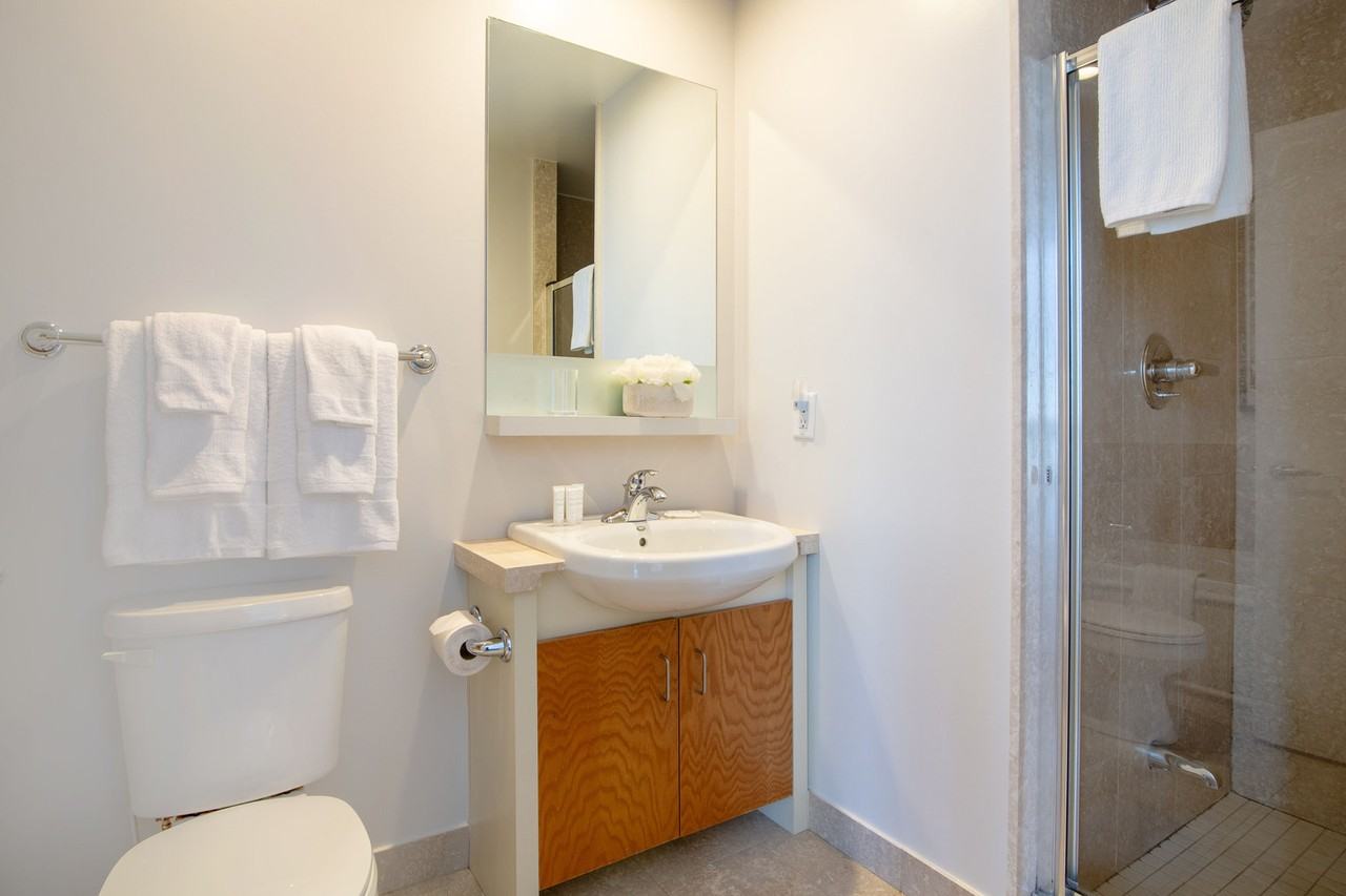 6 York St #1034610P - Photo 7 of 23