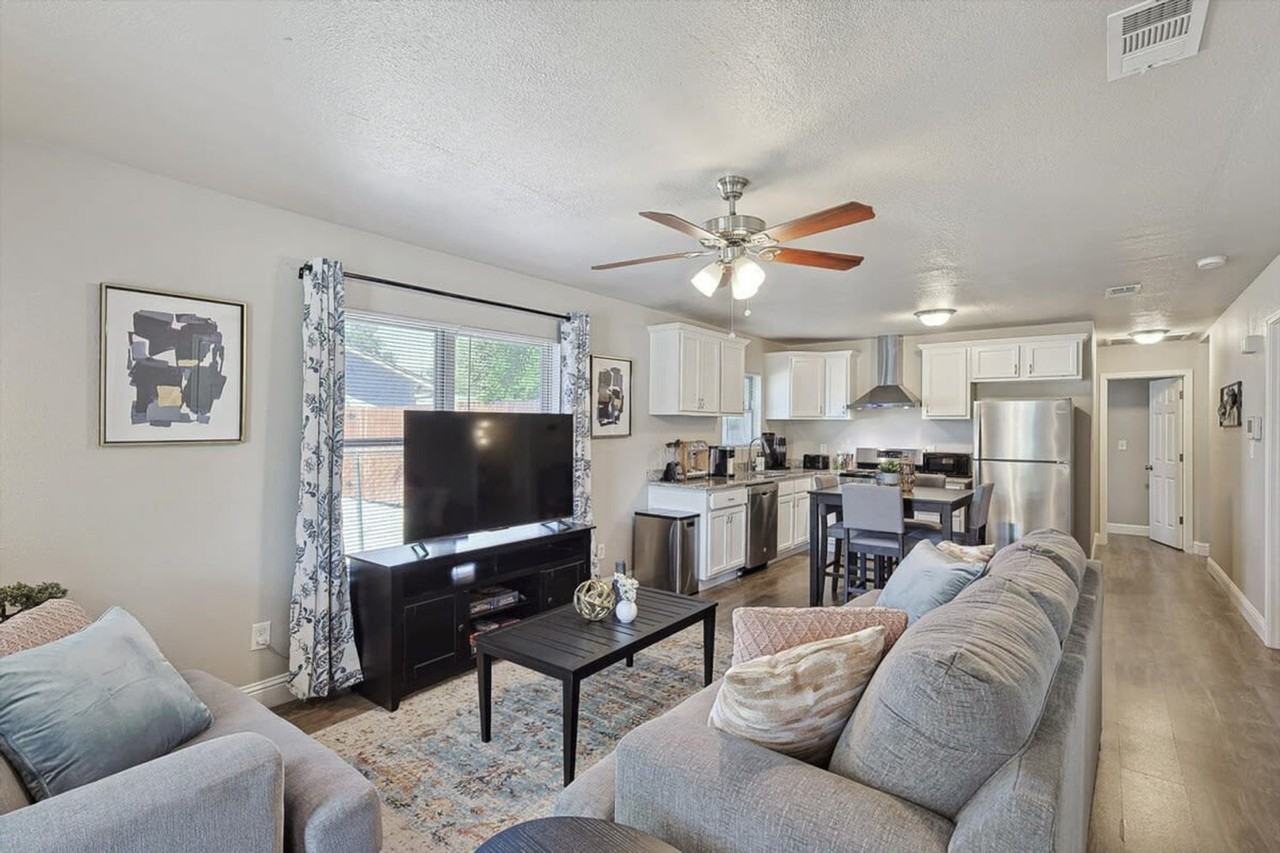 1107 Jefferson St #1019596P - Photo 4 of 26