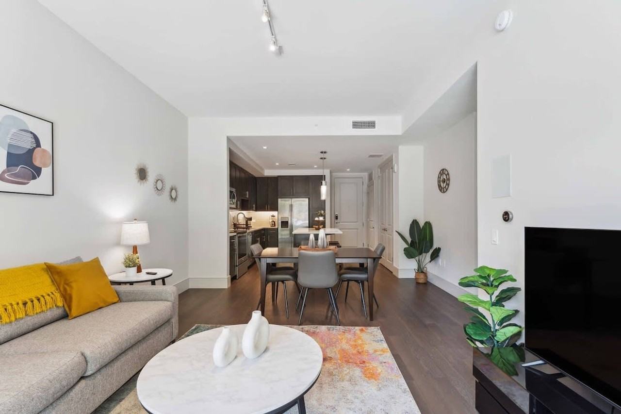 9845 N Central Expy #1013627P - Photo 2 of 19