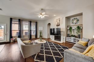 2732 Excalibur Dr - Photo 1 of 1