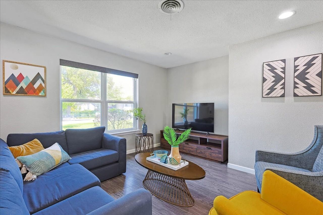 530 East Tyler Street #1019482P - Photo 2 of 35