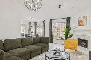 featured image of 4386 Cantrell St