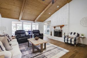 featured image of 568 Sellmeyer Ln