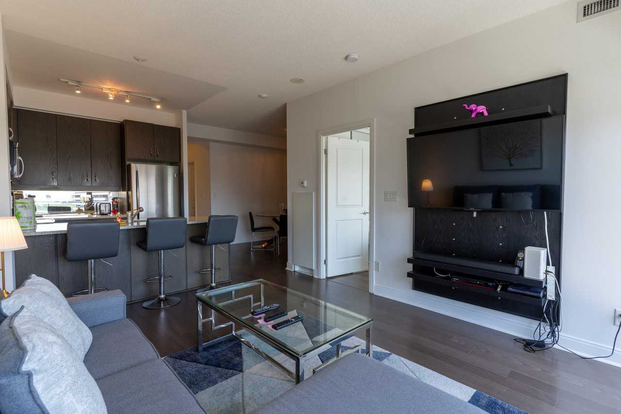 19 Yorkville Ave #1022955P - Photo 3 of 18