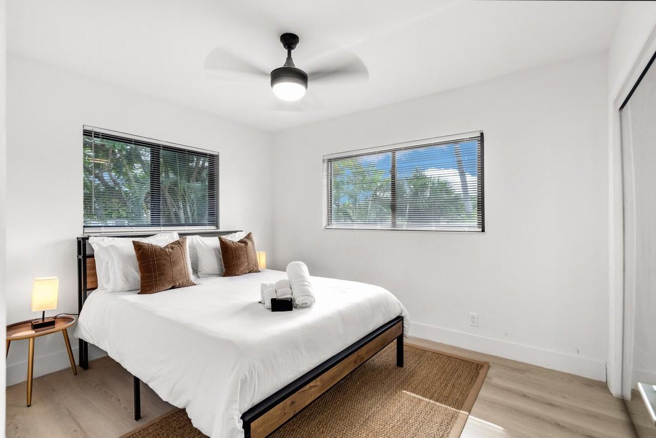 1634 Southwest 4th Avenue - Photo 5 of 15