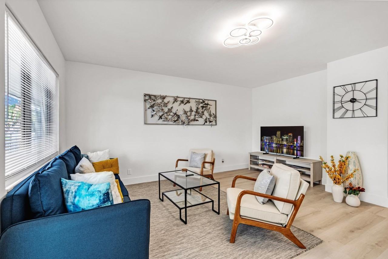 1634 Southwest 4th Avenue #1049798P - Photo 2 of 17