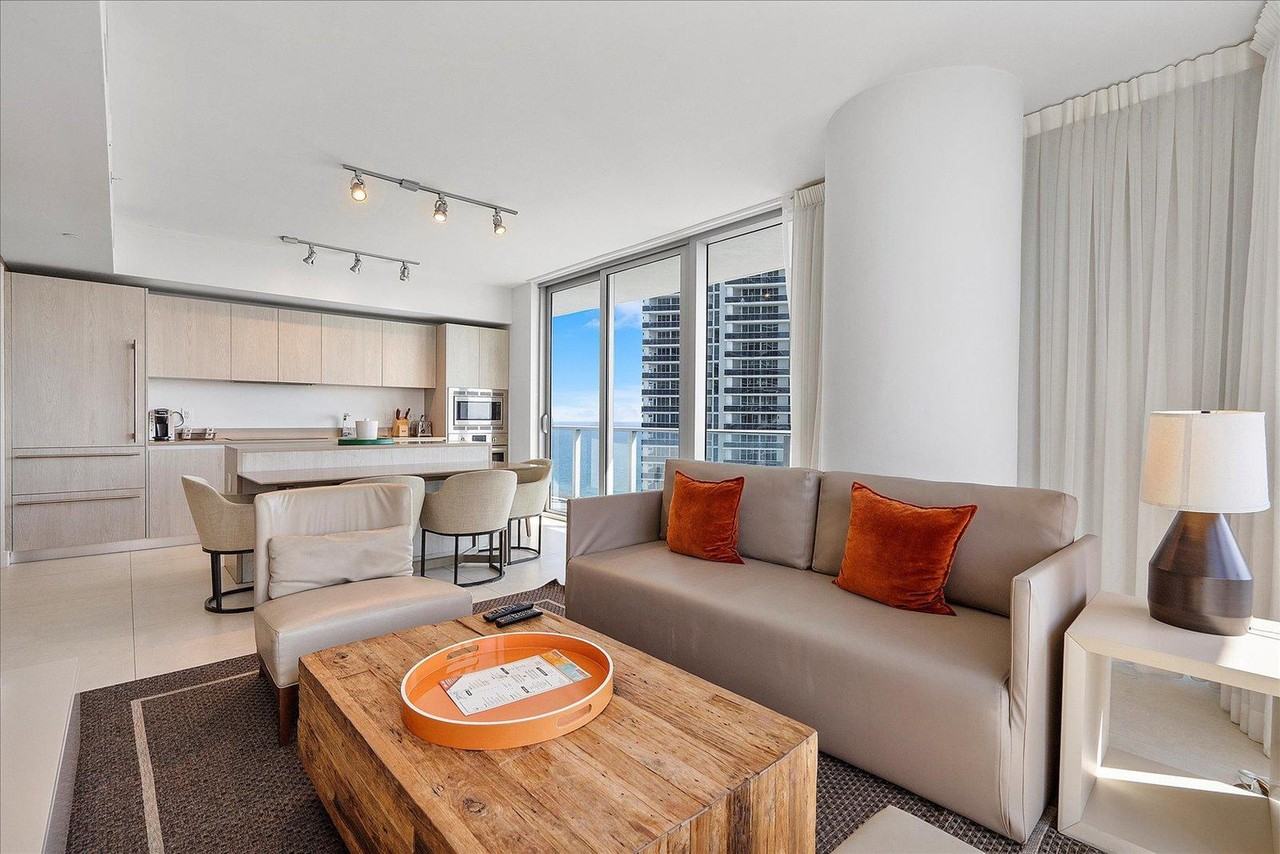 4011 S Ocean Dr #1049808P - Photo 3 of 29