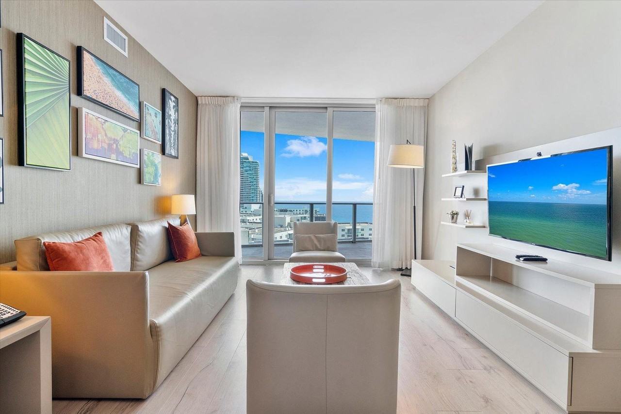 4011 S Ocean Dr #1049797P - Photo 2 of 28