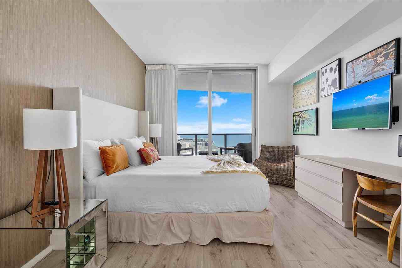 4011 S Ocean Dr #1049797P - Photo 5 of 28