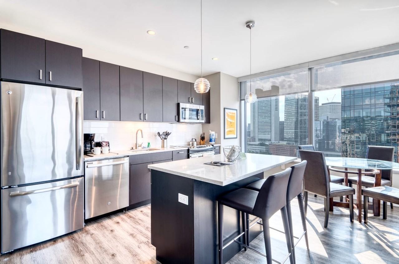 5 Fan Pier Boulevard - Photo 2 of 38