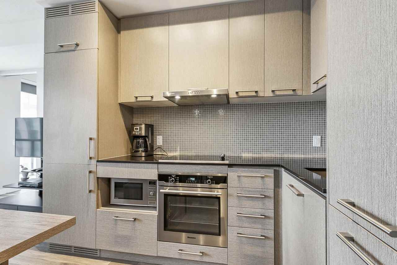 93 Peter St #1030916P - Photo 5 of 10