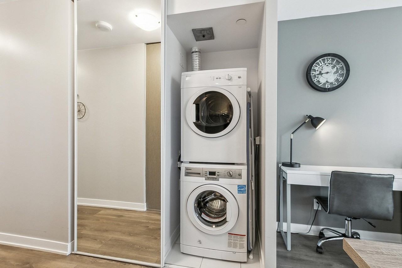 93 Peter St #1030916P - Photo 6 of 10