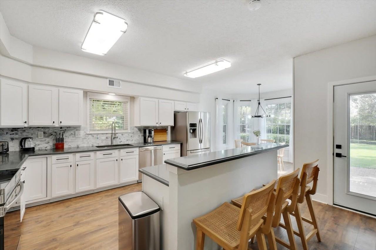 2200 Glenbrook St #1019560P - Photo 4 of 36