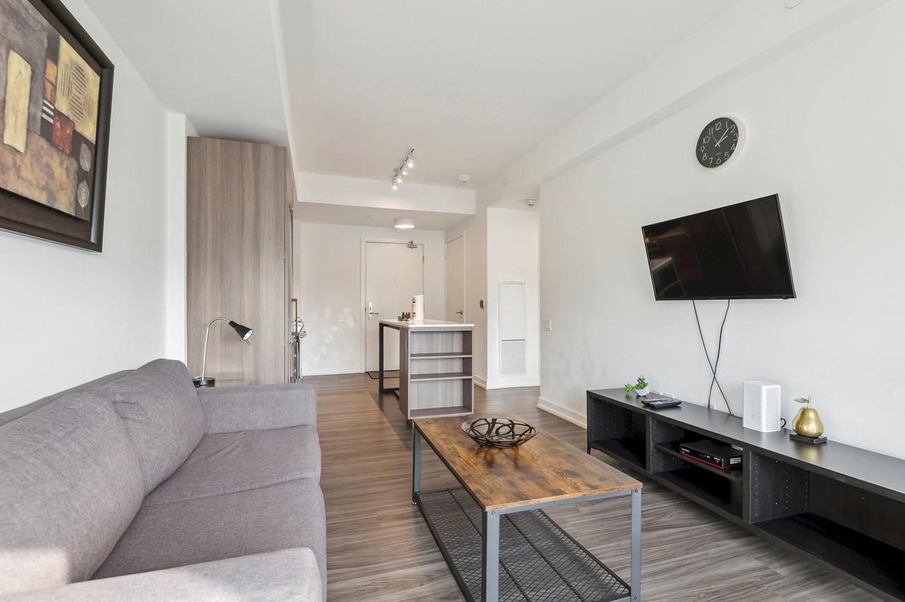 99 Gerrard St W #1031026P - Photo 2 of 10