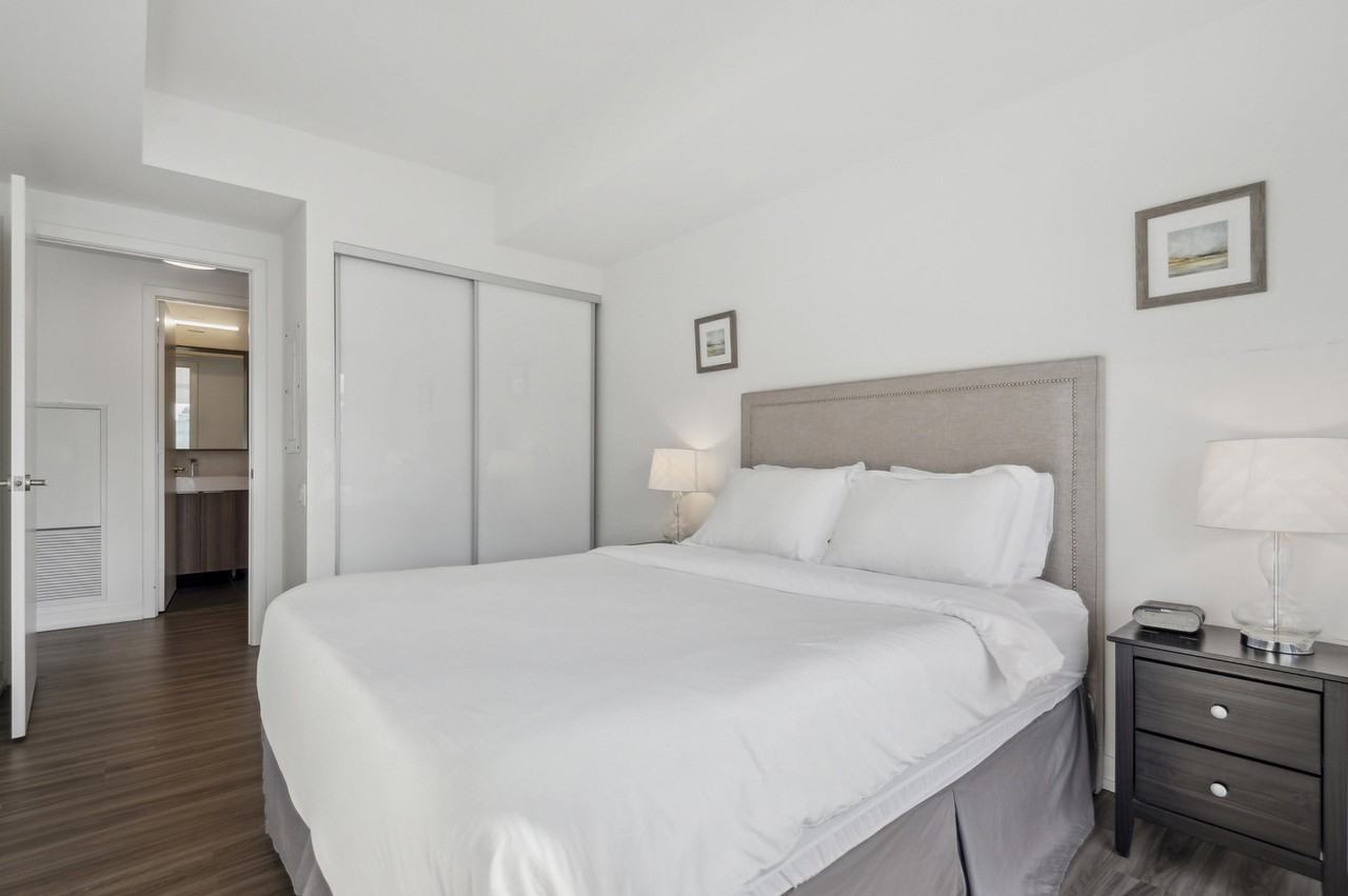 99 Gerrard St W #1031026P - Photo 3 of 10