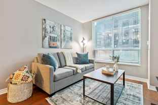 270 Wellington St W - Photo 1 of 1