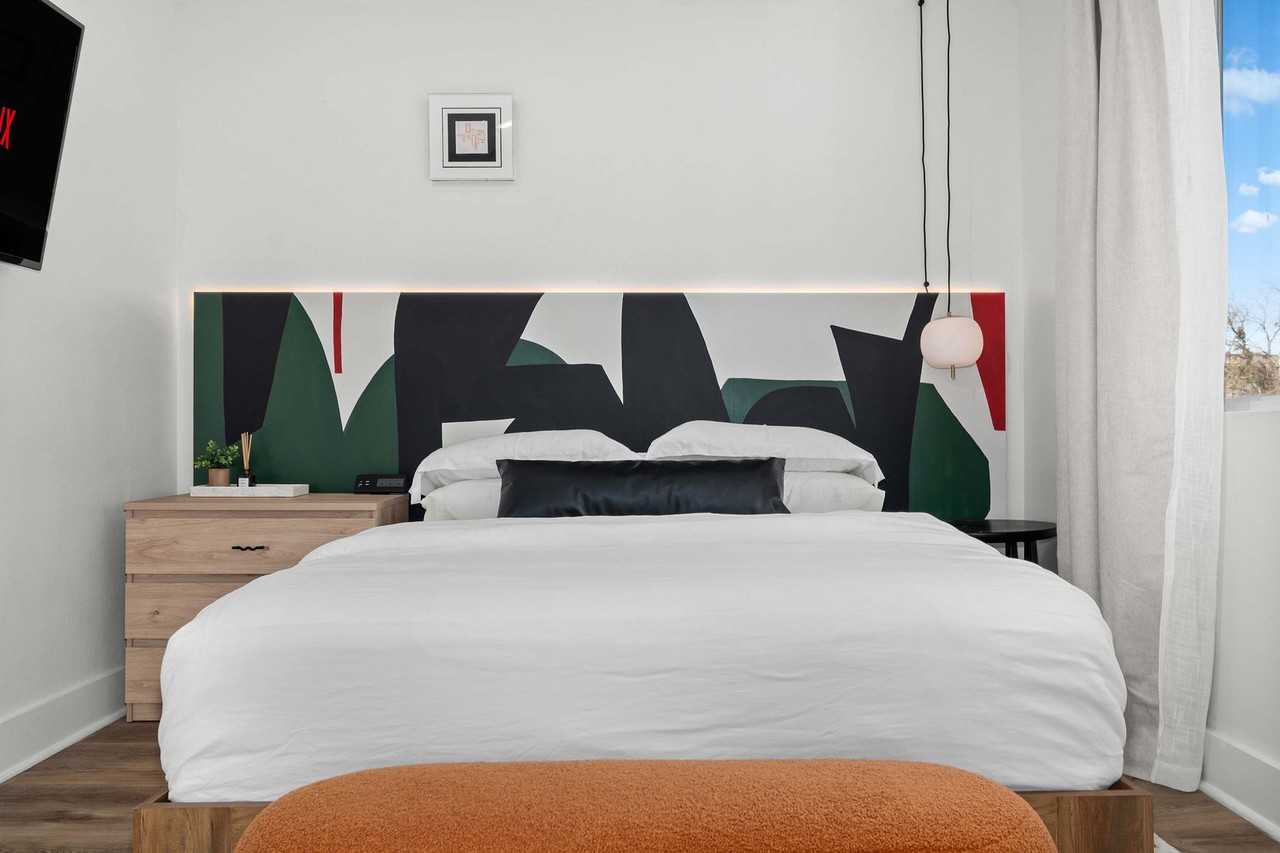 1516 N Peak St #1044686P - Photo 3 of 16