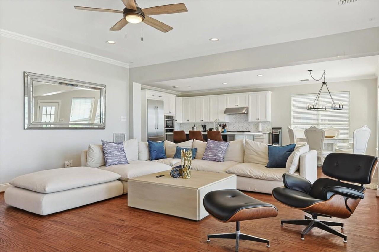 925 Sunset Hill Dr #1019605P - Photo 4 of 50