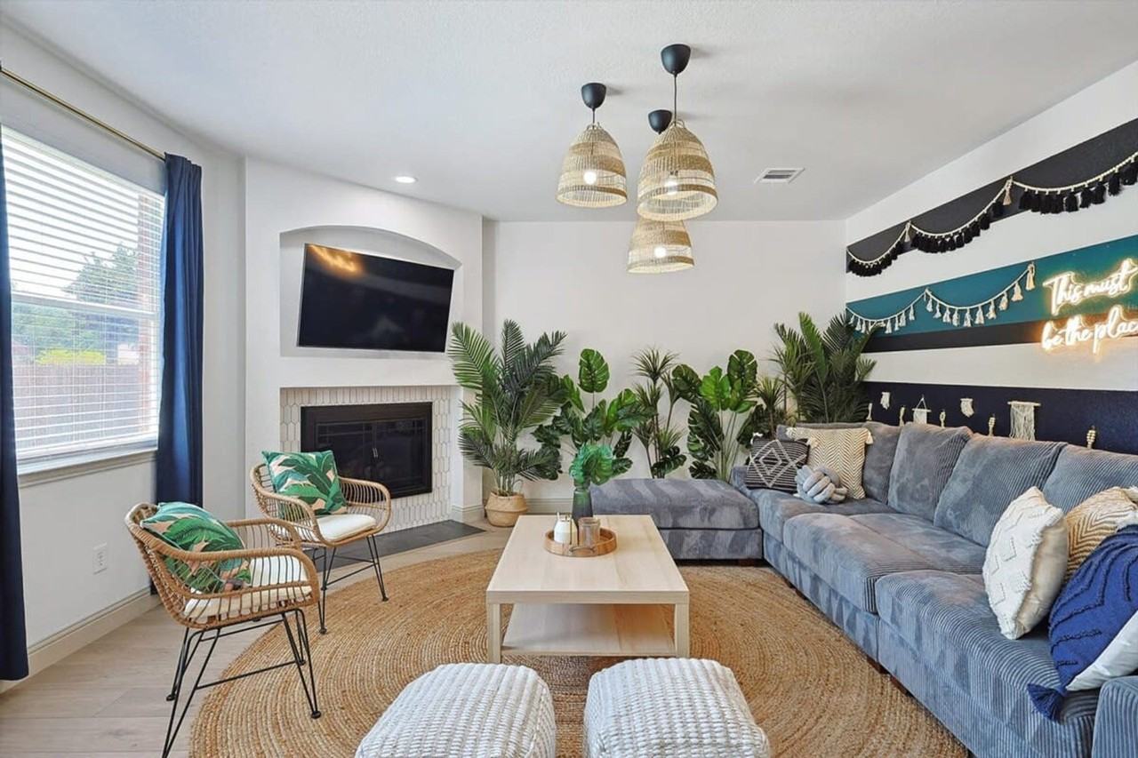 1049 Pullman Dr #1019571P - Photo 2 of 37